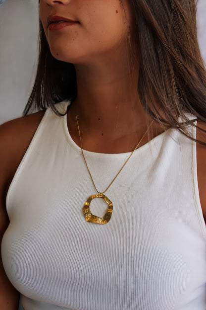 Daira Necklace